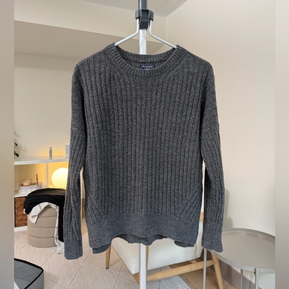Women's | Abercrombie & Fitch Grey Ribbed Sweater | Size Medium